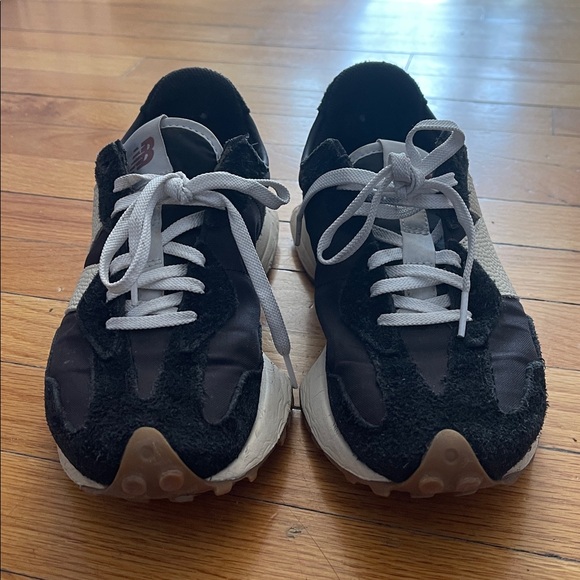 NB 327 sneakers - Picture 6 of 8